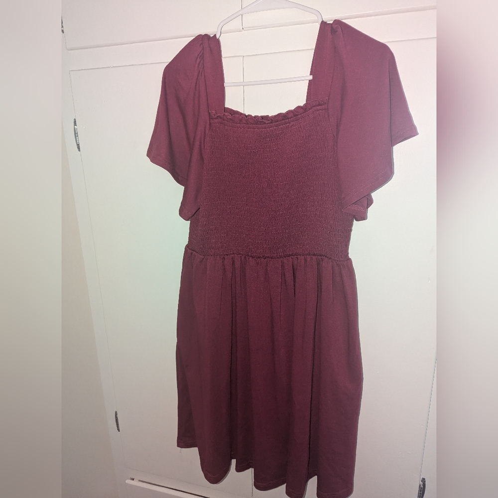 Chic Maroon Midi Dress